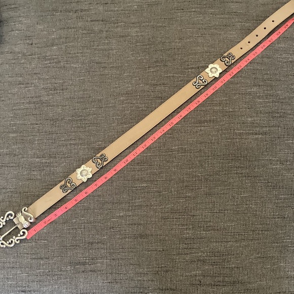 Vintage 90s Streets Ahead large Buckle Statement Belt Conchos leather small - Picture 12 of 12